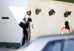 Amsterdam 15 juni 2017   
De vader van Memphis Depay Dennis loopt naar zijn huis.