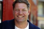 Laren 15 mei 2017
De wereld rond met 80 jarigen van sbs6 gepresenteerd door Dennis v d Geest
