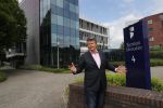 Tiel, 24 Mei 2017
Emile Ratelband bij Advocaten kantoor Bierman in Tiel.
Hun zijn de curator van het faillissement van Peter Jans Rens.
