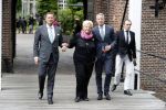 Vught 13 juni 2017
Herdenkingsdienst/ begrafenis van Sandra Reemer in kasteel Maurick. Erica Terpstra met Onno Hoes en Albert Verlinde