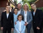 Fijnaart,21 Mei 2017
Eerste Heilige Communie van Lucas Bauer
Frans Bauer met Mariska Bauer Christiaan Bauer Jan Bauer Frans Bauer en Lucas