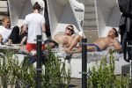 Amsterdam 26 mei 2017
De toppers Gerard Joling en Jeroen v d Boom met zijn vrouw Dani en Wino Omtzigt in hetb zonnetje bij het Amstel Hotel