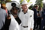 Haarzuilens 21 juni 2017
Haringparty bij kasteel de Haar. Gerda Havertong met man