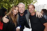 Rotterdam 16 juni 2017
Opening blushing Rotterdam van Gordon . Gordon met Bennie Dekker en zijn vrouw