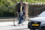 Amsterdam 23 mei 2017
Hans Teeuwen op de fiets in Amsterdam