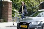 Amsterdam 23 mei 2017
Hans Teeuwen op de fiets in Amsterdam