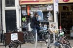 Amsterdam 23 mei 2017
Hans Teeuwen op de fiets in Amsterdam