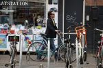 Amsterdam 23 mei 2017
Hans Teeuwen op de fiets in Amsterdam