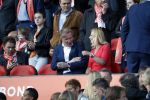 Rotterdam 9 juni 2017Hans v Breukelen met zijn vriendin Carolein op de trivbune bij Nederland - Luxemburg in de kuip