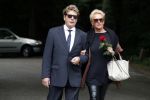 Vught 13 juni 2017
Herdenkingsdienst/ begrafenis van Sandra Reemer in kasteel Maurick. Hans v Hemert met partner