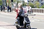 Amsterdam 26 mei 2017
Henk Schiffmacher op zijn scooter