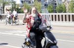 Amsterdam 26 mei 2017
Henk Schiffmacher op zijn scooter