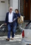 Amsterdam 22 mei 2017 
Huub Stapel bellend op straat