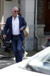 Amsterdam 22 mei 2017 
Huub Stapel bellend op straat