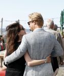 Zandvoort 1 juni 2017 
Boekpresentatie Peter Romer en zijn vrouw Anet Hock in standtent Rapa Nui . Hun kinderen waaronder Thijs en Nienke kregen het eerste boek. Het boek heet en nu ik! Thijs kwam voor het eerst met zijn nieuwe vriendin Igone de Jongh en zijn dochter Sammie