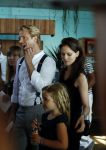 Zandvoort 1 juni 2017 
Boekpresentatie Peter Romer en zijn vrouw Anet Hock in standtent Rapa Nui . Hun kinderen waaronder Thijs en Nienke kregen het eerste boek. Het boek heet en nu ik! Thijs kwam voor het eerst met zijn nieuwe vriendin Igone de Jongh en zijn dochter Sammie