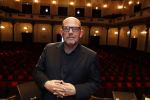Amsterdam 15 mei 2017
Wesly Bronkhorst 15 jaar artiest in het concertgebouw. Jaap v Zweeden reikt eerste cd uit