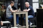 Amsterdam 2 juni 2017
John Lukken met vriend op terras