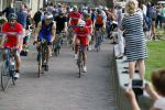 Alkmaar 17 mei 2017
Olcay Gulsen Leontie v Moorsel en Simon Keizer fiets voor de kankerbestrijding