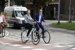 Amsterdam 31 mei 2017 
Lieke v Lexmond en haar man Bas v Veggel op de fiets in Amsterdam.