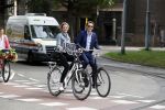 Amsterdam 31 mei 2017 
Lieke v Lexmond en haar man Bas v Veggel op de fiets in Amsterdam.