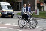 Amsterdam 31 mei 2017 
Lieke v Lexmond en haar man Bas v Veggel op de fiets in Amsterdam.