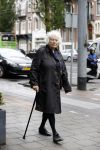 Amsterdam 7 juni 2017 
Marjan Berk wandelend op straat