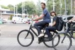 Amsterdam 29 mei 2017 
Mark v d Loo met zijn zoon op de fiets