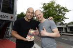 Hilversum 30 mei 2017
Boek presentatie Mental Theo ( Theo Nabuurs) in de vorstin. theo met Charly Lownoise Ramon Rollfs