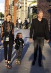 Nieuwegein 10 juni 2017
Feest voor Wesley Sneijder bij Will's in nieuwgein tbv het feit dat hij recordinternational voor nederland is geworden. Peter Bakker met zijn vrouw Natasha Poly en hun dochter