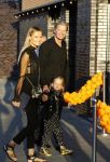 Nieuwegein 10 juni 2017
Feest voor Wesley Sneijder bij Will's in nieuwgein tbv het feit dat hij recordinternational voor nederland is geworden. Peter Bakker met zijn vrouw Natasha Poly en hun dochter