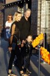 Nieuwegein 10 juni 2017
Feest voor Wesley Sneijder bij Will's in nieuwgein tbv het feit dat hij recordinternational voor nederland is geworden. Peter Bakker met zijn vrouw Natasha Poly en hun dochter