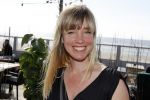 Zandvoort 1 juni 2017 
Boekpresentatie Peter Romer en zijn vrouw Anette Hock in standtent Rapa Nui . Hun kinderen waaronder Thijs en Nienke kregen het eerste boek. Nienke met dochter