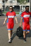 Alkmaar 17 mei 2017
Olcay Gulsen Leontie v Moorsel en Simon Keizer fiets voor de kankerbestrijding