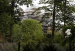 Den Haag 5 juni 2017
Paleis Huis ten Bosch wordt helemaal verbouwd. Het staat helemaal in de steigers.