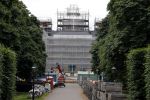 Den Haag 5 juni 2017
Paleis Huis ten Bosch wordt helemaal verbouwd. Het staat helemaal in de steigers.