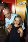 Zandvoort 1 juni 2017 
Boekpresentatie Peter Romer en zijn vrouw Anette Hock in standtent Rapa Nui . Hun kinderen waaronder Thijs en Nienke kregen het eerste boek.