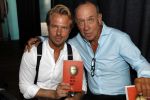Zandvoort 1 juni 2017 
Boekpresentatie Peter Romer en zijn vrouw Anette Hock in standtent Rapa Nui . Hun kinderen waaronder Thijs en Nienke kregen het eerste boek.