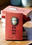 Zandvoort 1 juni 2017 
Boekpresentatie Peter Romer en zijn vrouw Anet Hock in standtent Rapa Nui . Hun kinderen waaronder Thijs en Nienke kregen het eerste boek. Het boek heet en nu ik!