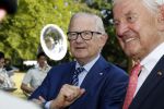 Haarzuilens 21 juni 2017
Haringparty bij kasteel de Haar. Pieter v Vollenhoven met Nick Dijkman