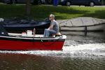 Amsterdam 29 mei 2017 
Rijk de Gooijer jr in de sloep / boot van zijn vader Rijk de Gooijer sr