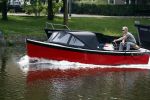 Amsterdam 29 mei 2017 
Rijk de Gooijer jr in de sloep / boot van zijn vader Rijk de Gooijer sr