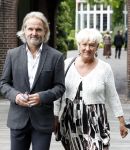 Vught 13 juni 2017
Herdenkingsdienst/ begrafenis van Sandra Reemer in kasteel Maurick. Roland Jan Heijn met zijn vriendin