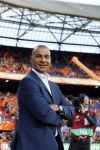 Rotterdam 9 juni 2017
Nederland - Luxemburg in de kuip . De wedstrijd dat Wesley Sneijder record international wordt en waar Ruud Gullit en Dick Advocaat voor het eerst bondscoach en assistent zijn. Yolanthe Sneijder Cabau zit op de tribune met zoons Jessey en Xess Xava