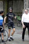 Alkmaar 17 mei 2017
Olcay Gulsen Leontie v Moorsel en Simon Keizer fiets voor de kankerbestrijding