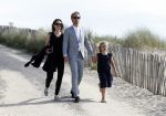 Zandvoort 1 juni 2017 
Boekpresentatie Peter Romer en zijn vrouw Anet Hock in standtent Rapa Nui . Hun kinderen waaronder Thijs en Nienke kregen het eerste boek. Het boek heet en nu ik! Thijs kwam voor het eerst met zijn nieuwe vriendin Igone de Jongh en zijn dochter Sammie