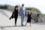 Zandvoort 1 juni 2017 
Boekpresentatie Peter Romer en zijn vrouw Anet Hock in standtent Rapa Nui . Hun kinderen waaronder Thijs en Nienke kregen het eerste boek. Het boek heet en nu ik! Thijs kwam voor het eerst met zijn nieuwe vriendin Igone de Jongh en zijn dochter Sammie