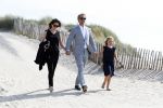 Zandvoort 1 juni 2017 
Boekpresentatie Peter Romer en zijn vrouw Anet Hock in standtent Rapa Nui . Hun kinderen waaronder Thijs en Nienke kregen het eerste boek. Het boek heet en nu ik! Thijs kwam voor het eerst met zijn nieuwe vriendin Igone de Jongh en zijn dochter Sammie