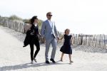 Zandvoort 1 juni 2017 
Boekpresentatie Peter Romer en zijn vrouw Anet Hock in standtent Rapa Nui . Hun kinderen waaronder Thijs en Nienke kregen het eerste boek. Het boek heet en nu ik! Thijs kwam voor het eerst met zijn nieuwe vriendin Igone de Jongh en zijn dochter Sammie