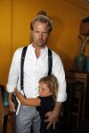 Zandvoort 1 juni 2017 
Boekpresentatie Peter Romer en zijn vrouw Anet Hock in standtent Rapa Nui . Hun kinderen waaronder Thijs en Nienke kregen het eerste boek. Het boek heet en nu ik! Thijs kwam voor het eerst met zijn nieuwe vriendin Igone de Jongh en zijn dochter Sammie